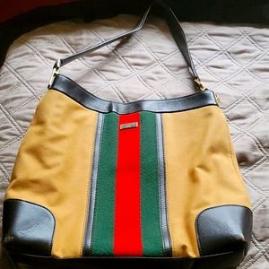 Gucci purse